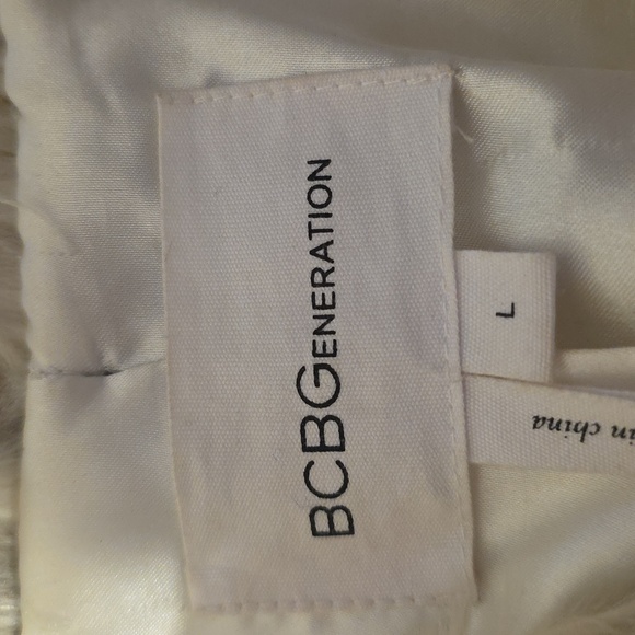 BCBGeneration Elegant Faux Fur Coat in Gray and Cream - Picture 2 of 3
